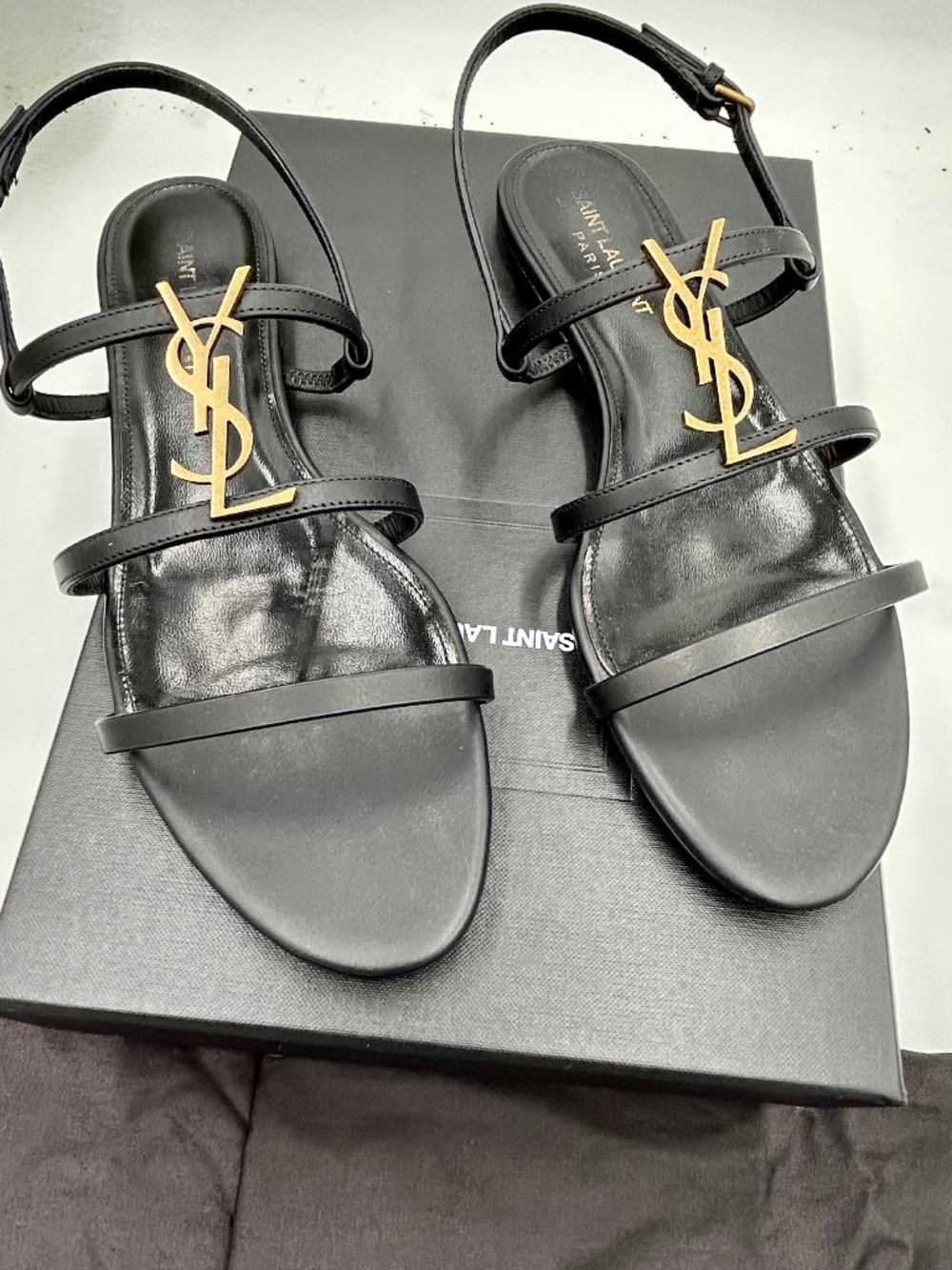 Womenโs Saint Laurent Cassandre Sandals. Size 39.